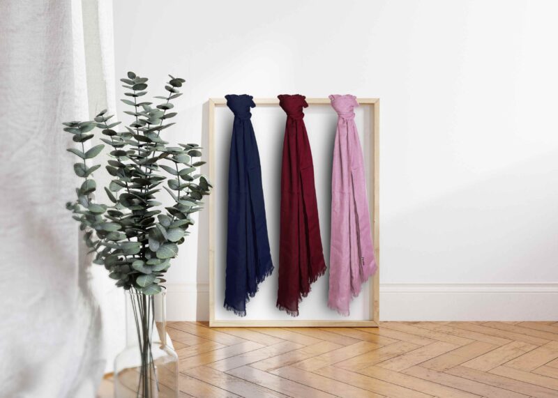 Nimamim Studio Photography & Videography - Panda Scarf.jpg (5)